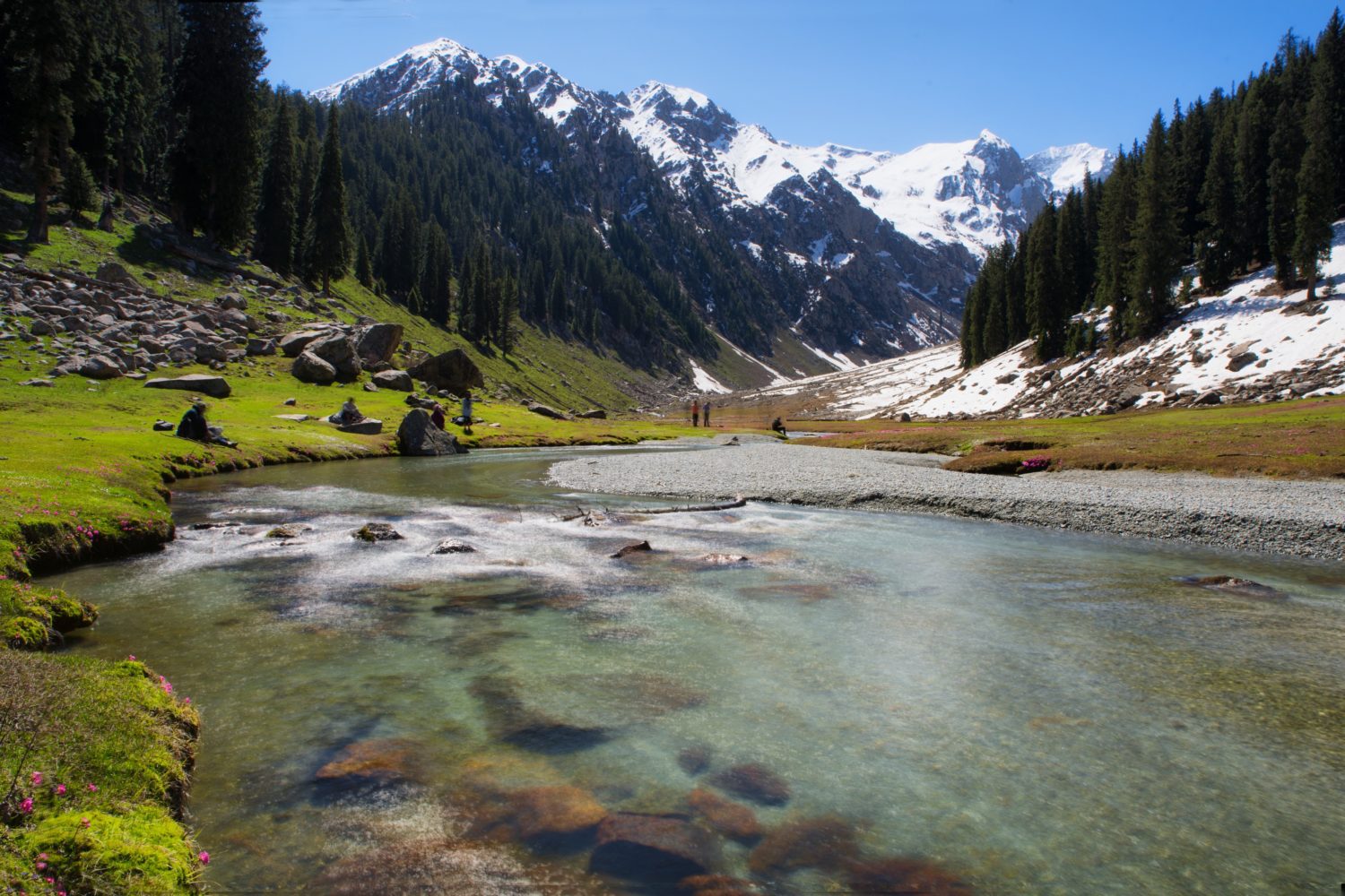 River near Jahaz Banda Waterfall