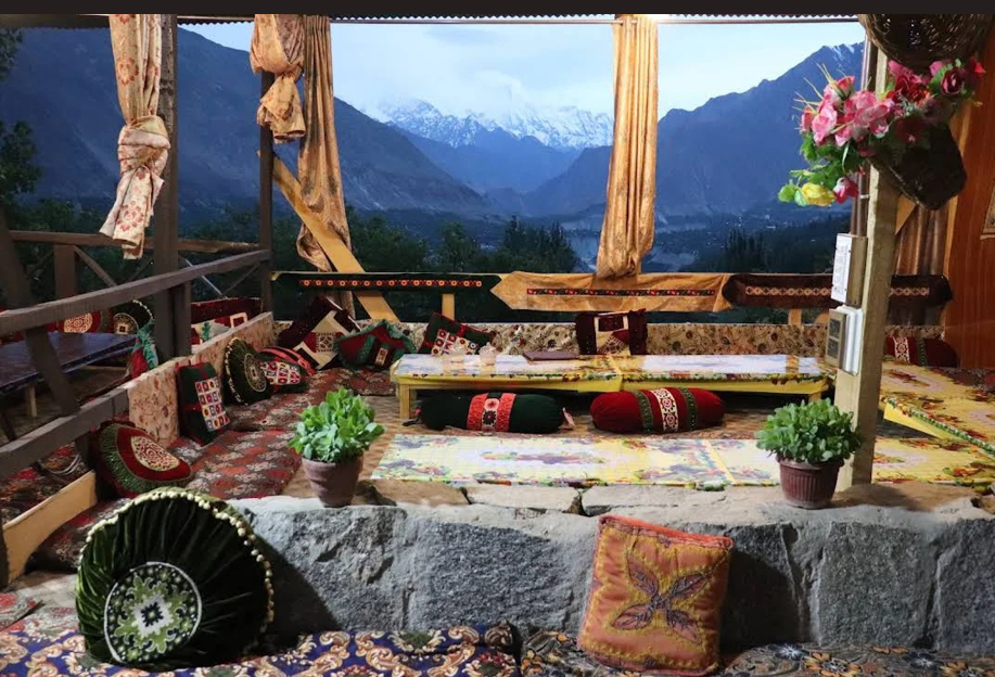 Top Restaurants in Hunza Valley – Complete Menu, Price & Location Guide