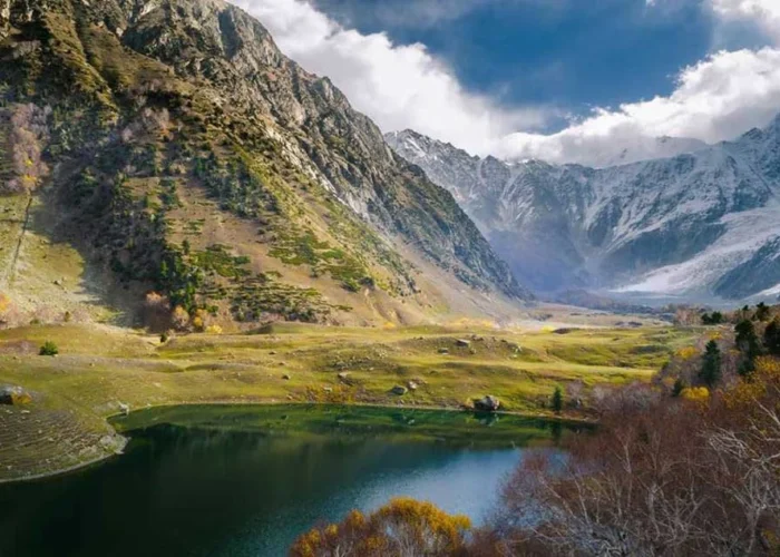 Haramosh to Kutwal: The Unexpectedly Tough Jeep + Hike That Became Our Favorite Adventure